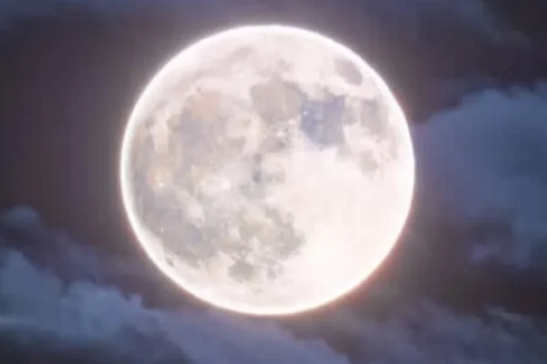 Flower Moon: Bulan Purnama Mei yang Memikat
